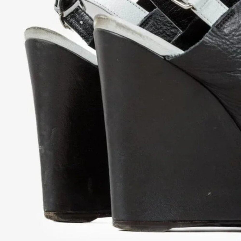 Balenciaga Veau Papier Wedge Sandal - Picture 9 of 10
